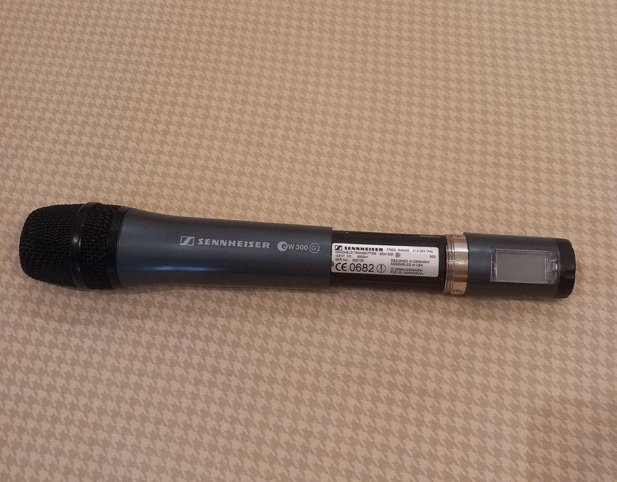 Vând microfon sennheiser EW-300 G2