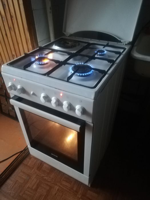 газ.плита в отличном состоянии