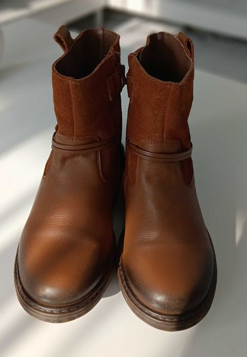 Нови боти от естествена кожа за момиче 32 номер