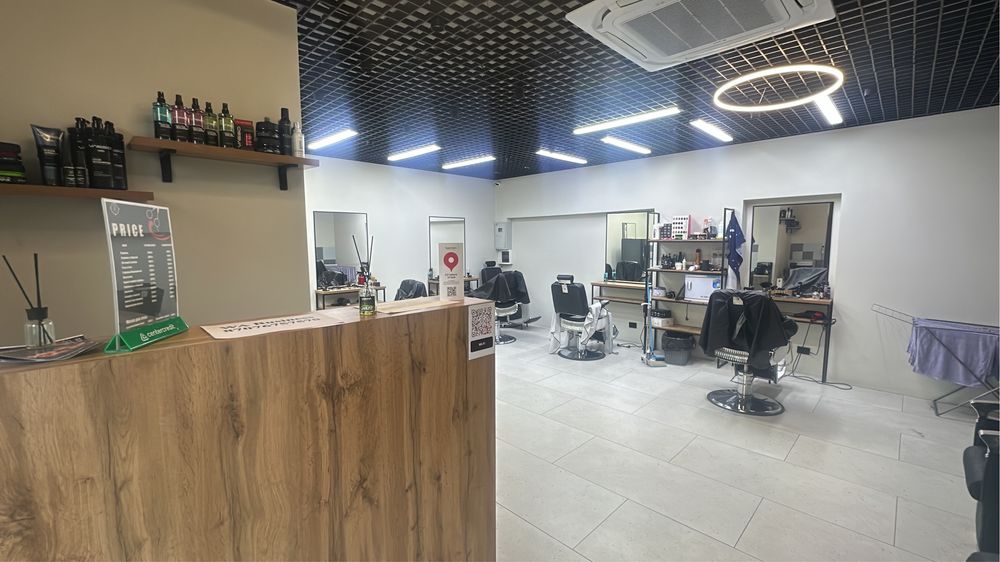 Продам оборудование для барбершопа