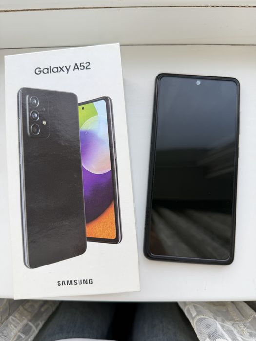 Телефон Samsung A52