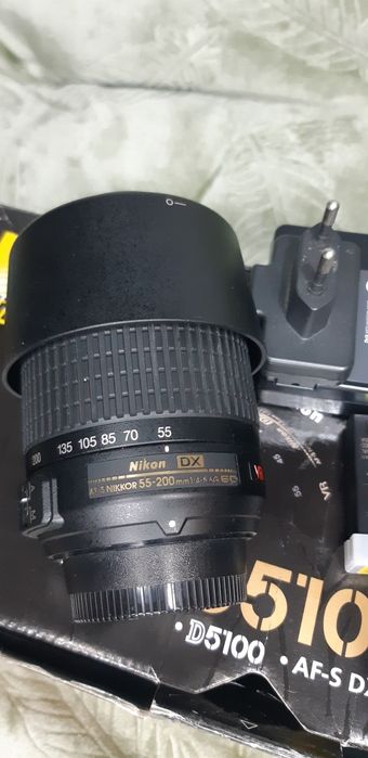 Nikon D5100 cu 2 obiective