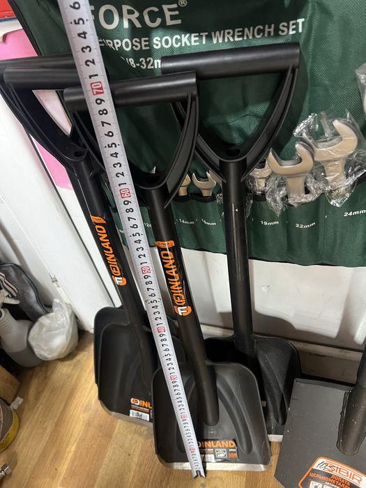 Автомобильная лопата