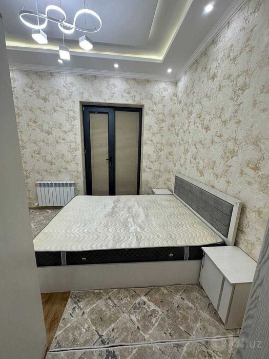 Kadesheva bozor Olmos metro yonida arzon kvartira bor