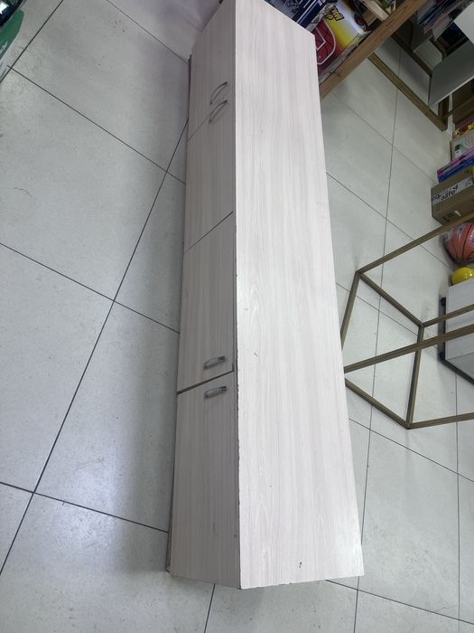 Продам стеллажи для бутика