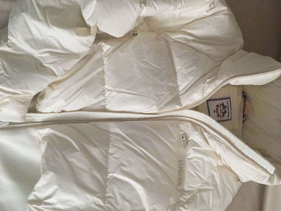 Куртка продам приталенная