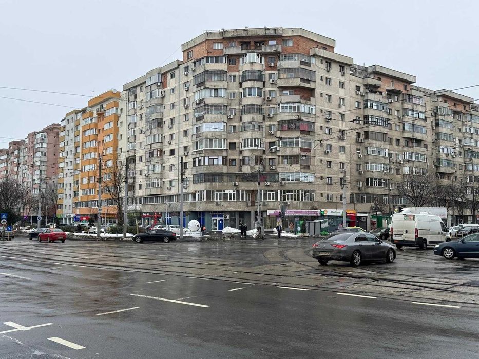 Spatiu comercial de vanzare | Sector 3 | Suprafata 500 MP