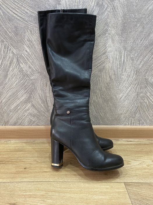 Продам зимние сапожки