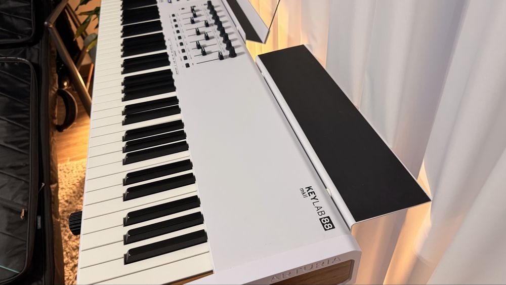 Arturia KeyLab 88 MkII – stare impecabilă + husă Thomann cadou