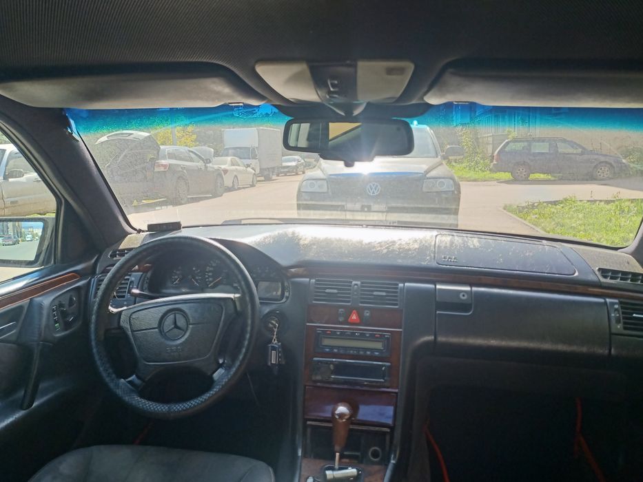 Продам Мерседес w210