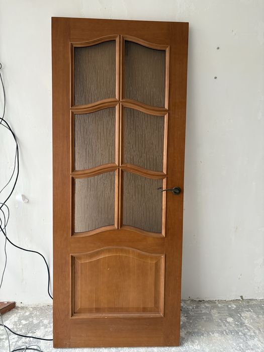 Двери деревянные