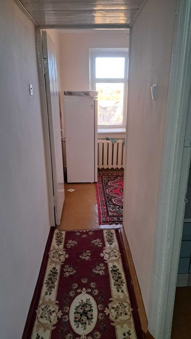 Урганч шахрида 4-этажда жойлашган 2 хонали квартира сотилади