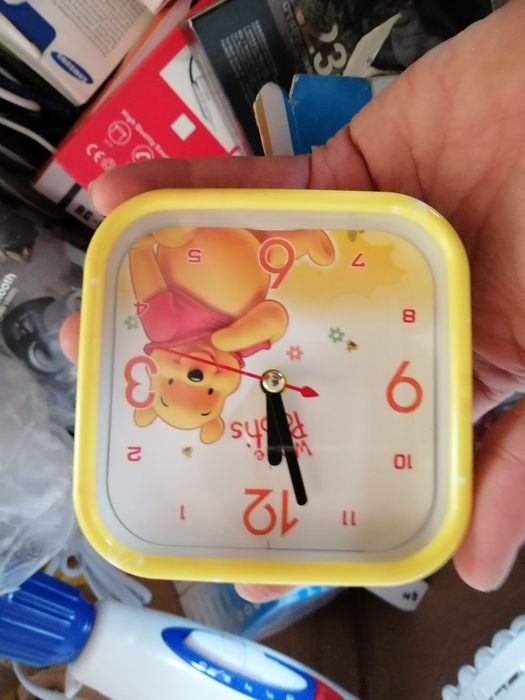 Часы комнатные  продам