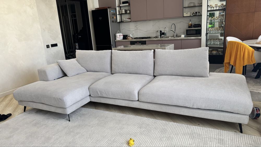 Диван гостиный в идеальном состоянии