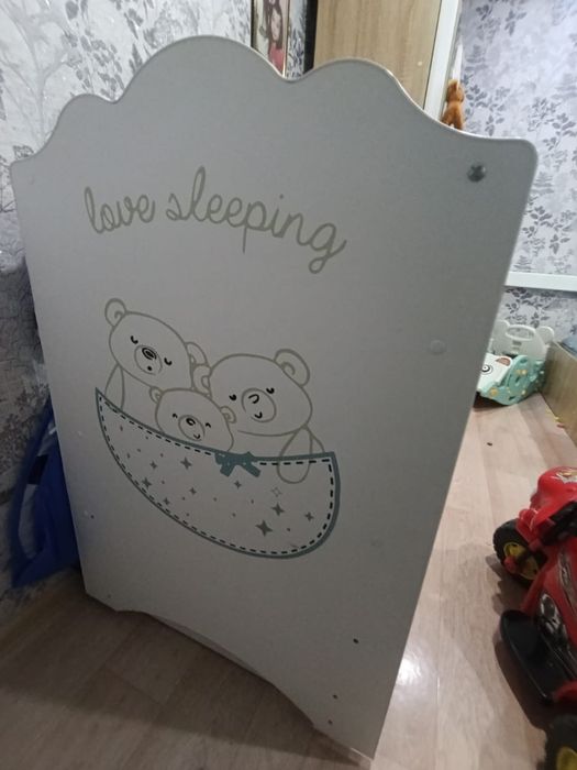 Продам детскую краватку