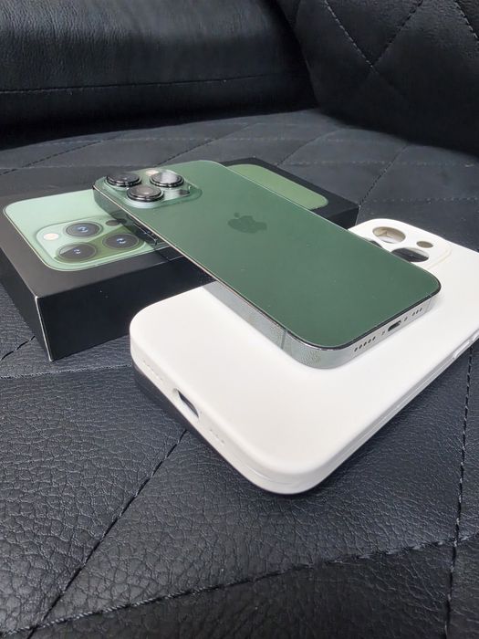 Продам iPhone 13pro
