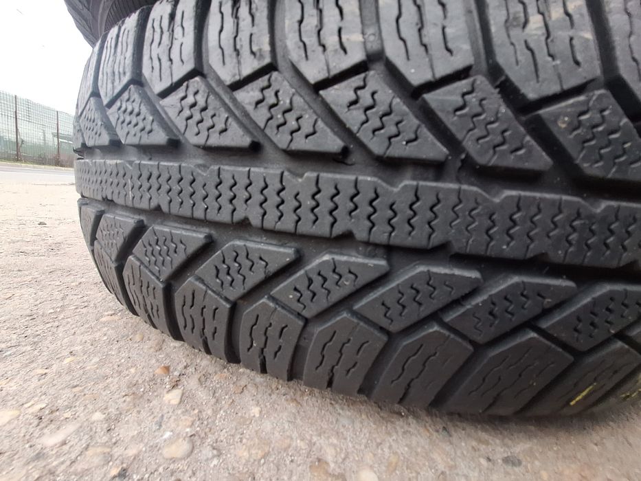 2 anvelope iarna 175/65r14  Semperit Montaj Gratuit
