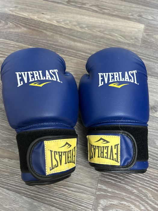 Боксерские перчаткий