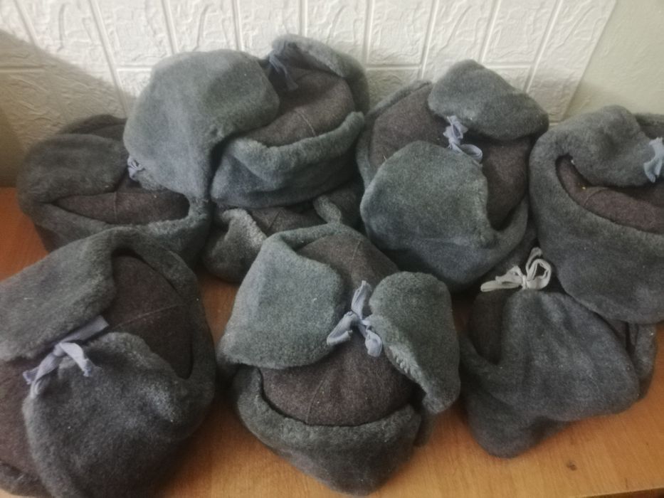 Шапки ушанки, новые СССР.