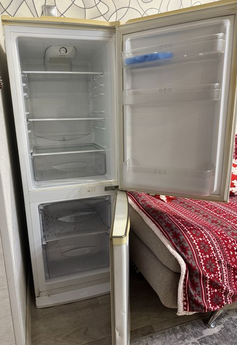 Продам холодильник б/у