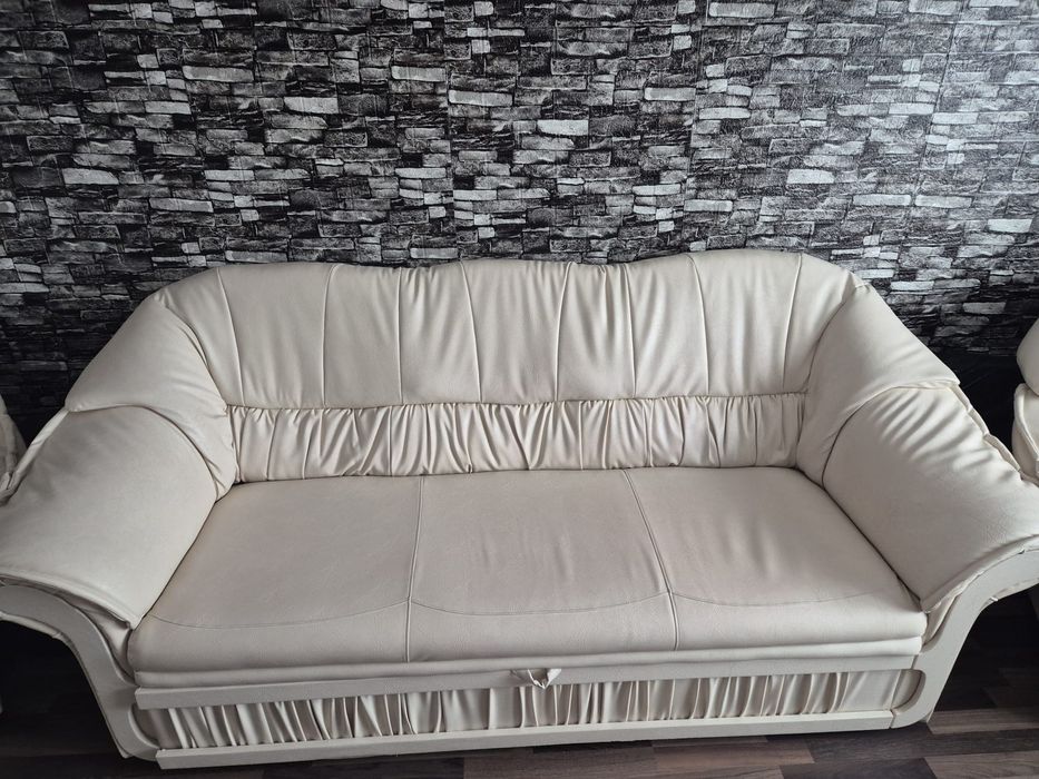 Canapea extensibilă din piele