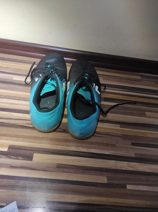 Ghete fotbal fila ,mărimea 41,5/42[27 cm]