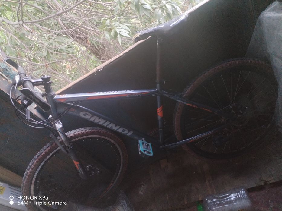 Велосипед сотилади размер 26.