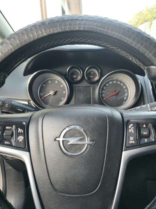 Opel zafira 2013
