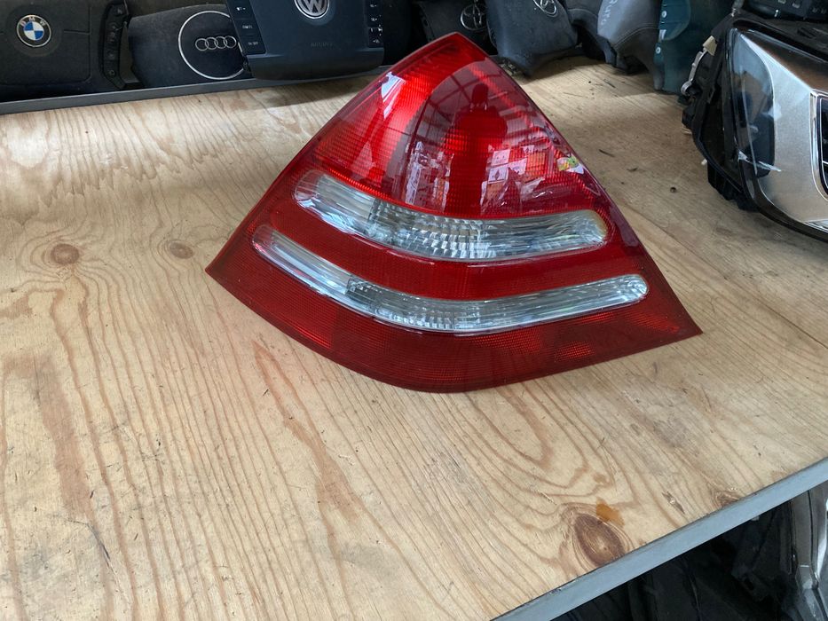 Ляв стоп за Mercedes SLK. R170 фейслифт. 00-04. В отлично състояние.