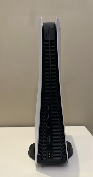 PlayStation 5 | Всё для игры: 2 геймпада + игры