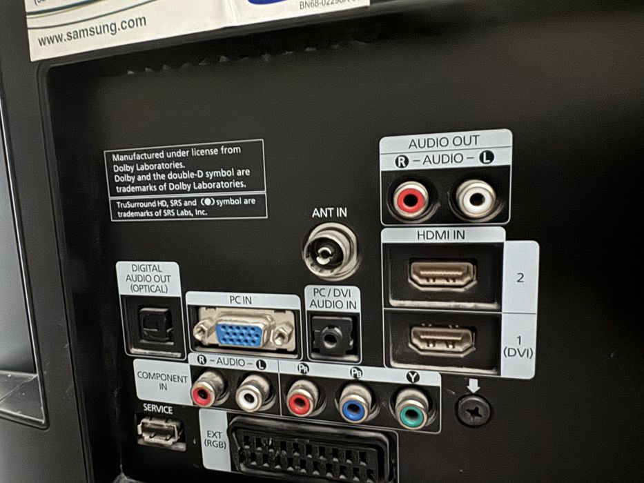 Продается жк телевизор самсунг б/у.