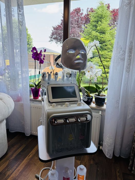 NOUA!! Combina Faciala Cosmetica Hydrafacial 7 in 1