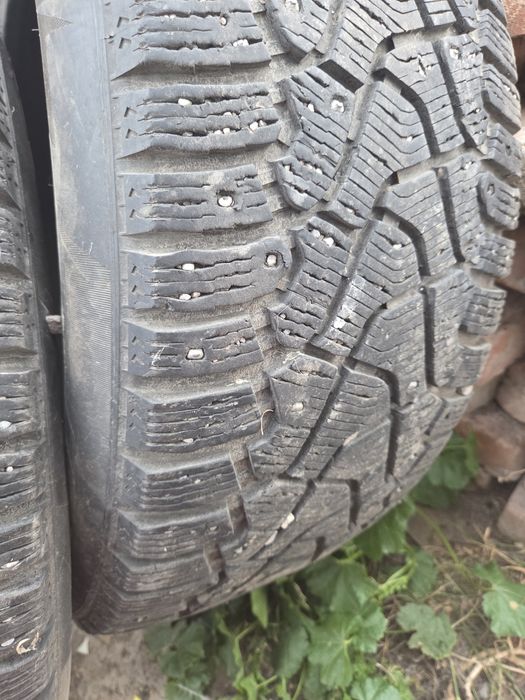 Продам комплект зимних колес