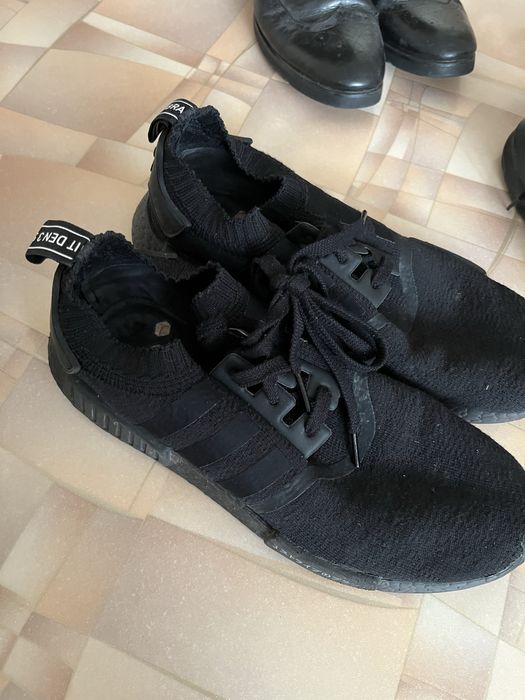 Продам мужские кроссовки оригинал