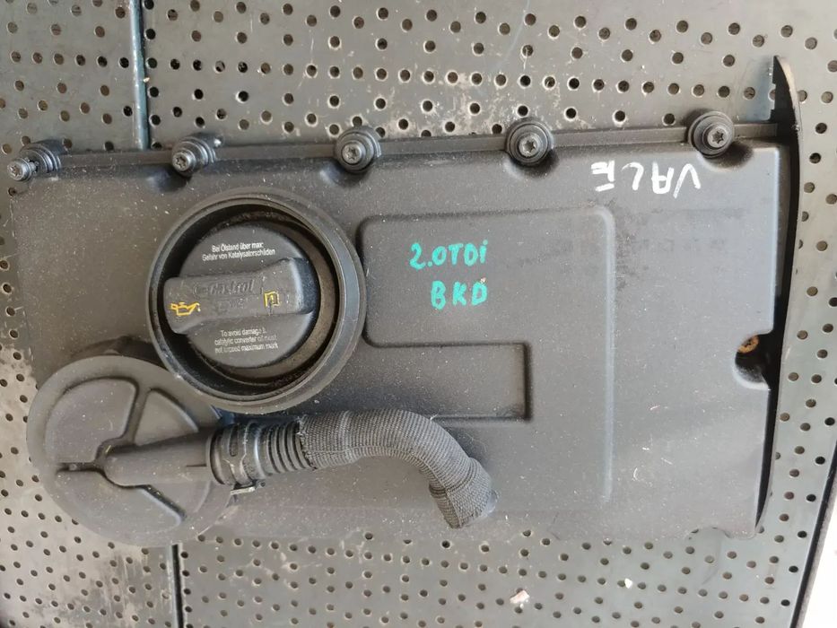 capac culbutori 2.0 tdi bkd brd vw passat b6 golf 5 audi a3 8p a4 b7  03g103475