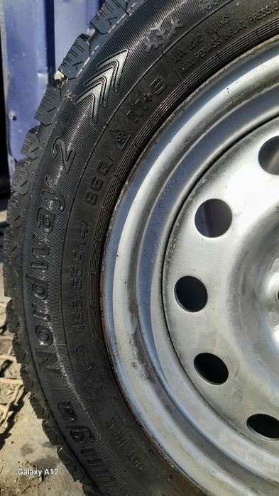 Продам зимние шины на дисках R14