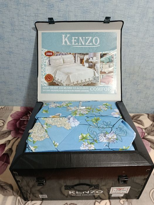 Комплект фирменного постельного белья "kenzo".