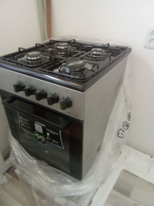 Газовая плита продам