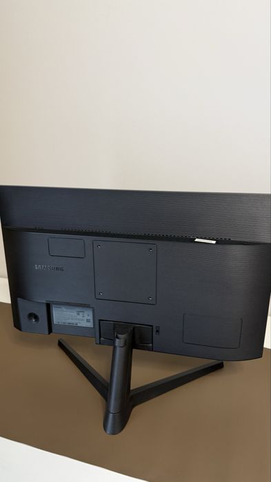 Монитор Samsung 23.8' F24T352FHI