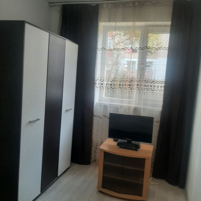 Inchiriez  apartament cu doua camere complect mobilat și utilat