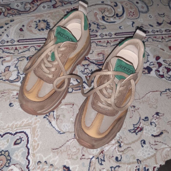 Кроссовки кожаные