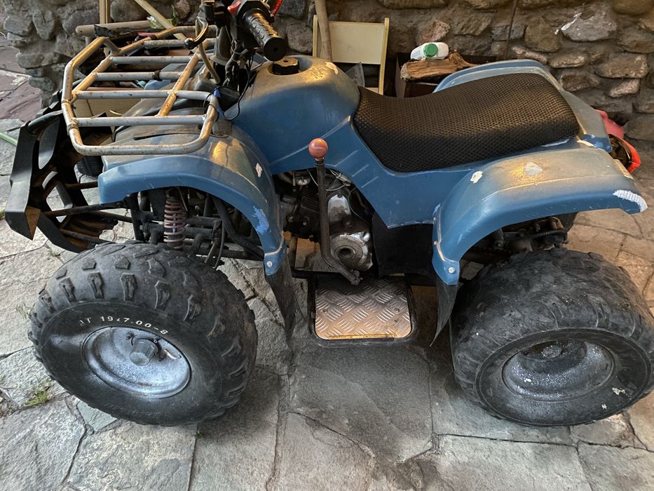 Продам Квадроцикл срочно