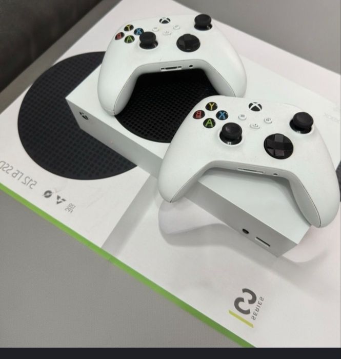Продам XBOX серия S 512гб