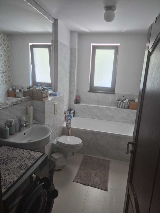 De vanzare Apartament 2 camere Rezidential Apusului - Rosu /2 locuri de parcare