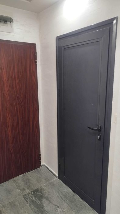 Под наем двустаен в нова сграда в центъра на София