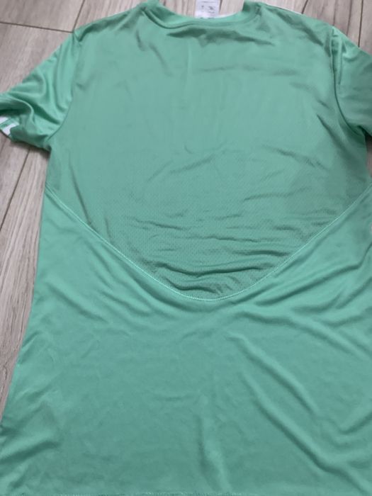 Футболка adidas xs