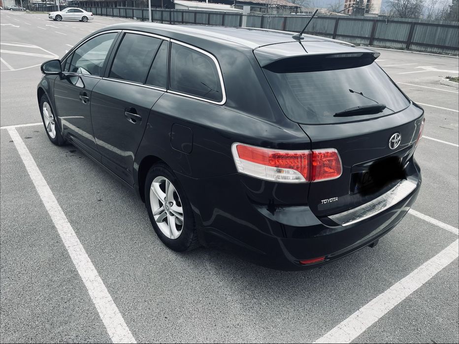Toyota Avensis-1.8 benzin 147hp.