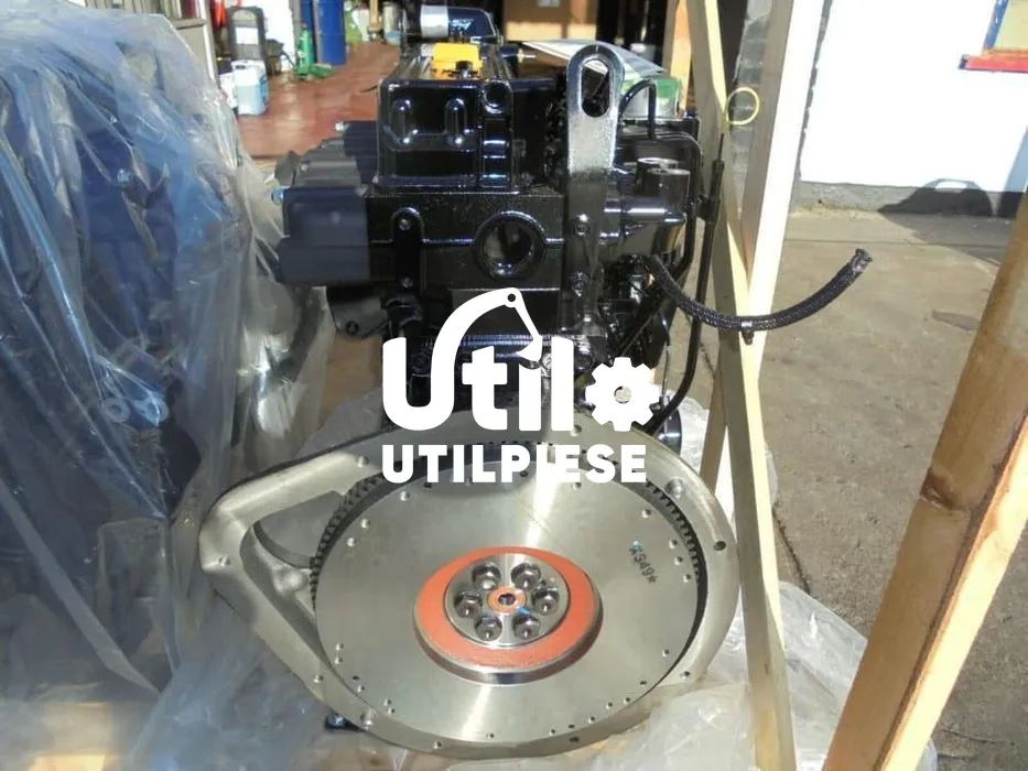 Motor Yanmar 4TNE98 nou pentru utilaje constructii + piese Yanmar