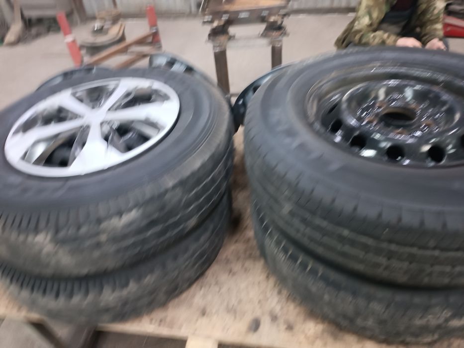 Диски с резиной зимней