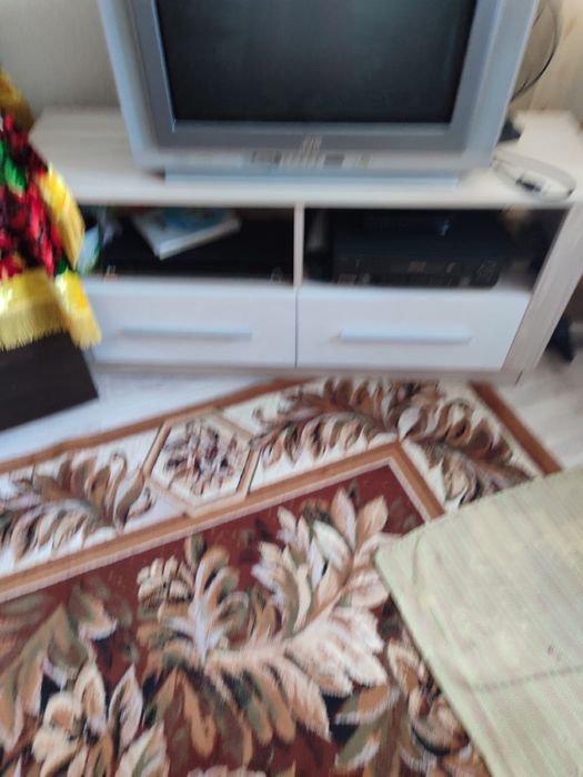 Продам подставку под телевизор